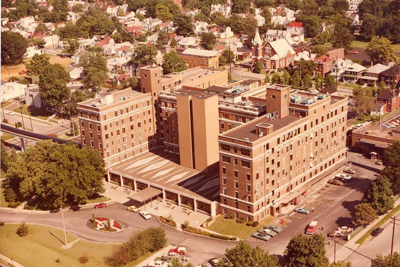 1989 image of Baptist Health Highlands