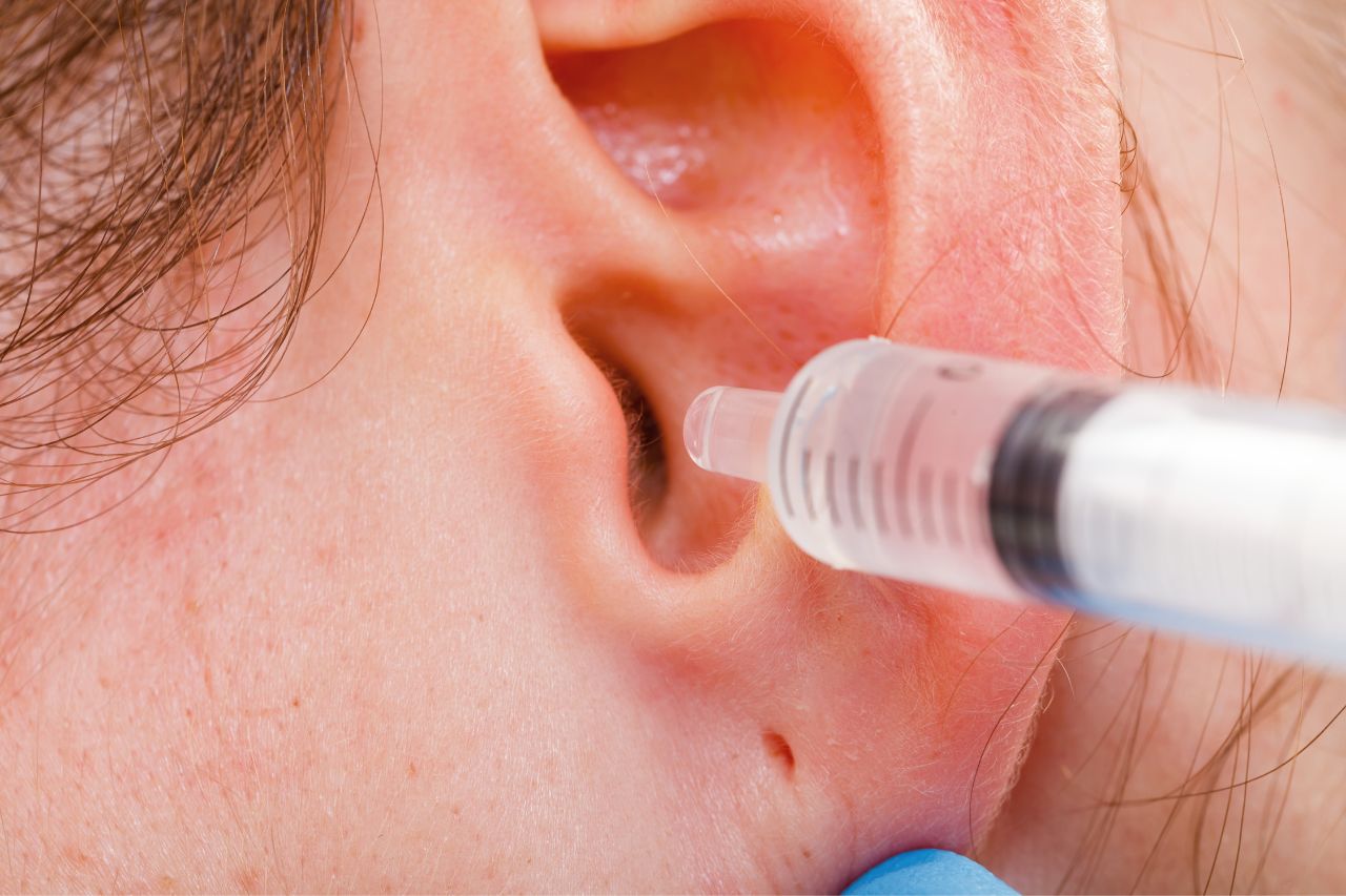 Otolaryngologist on how to Clean your Ears | Piedmont Healthcare